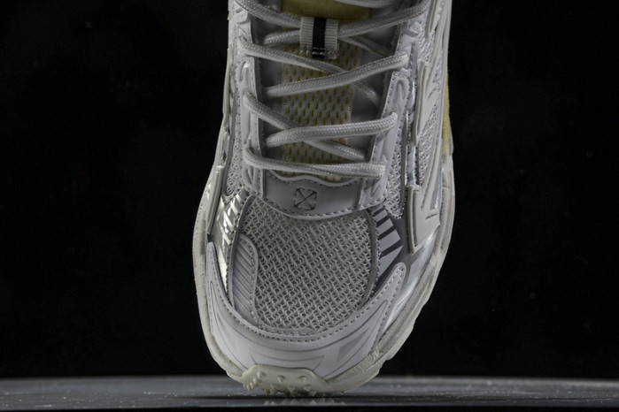 c/o sneakers co-002