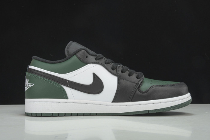 q22 air jordan 1 low “green toe” 553558-371