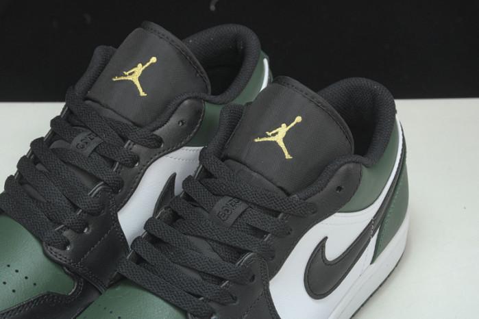 q22 air jordan 1 low “green toe” 553558-371