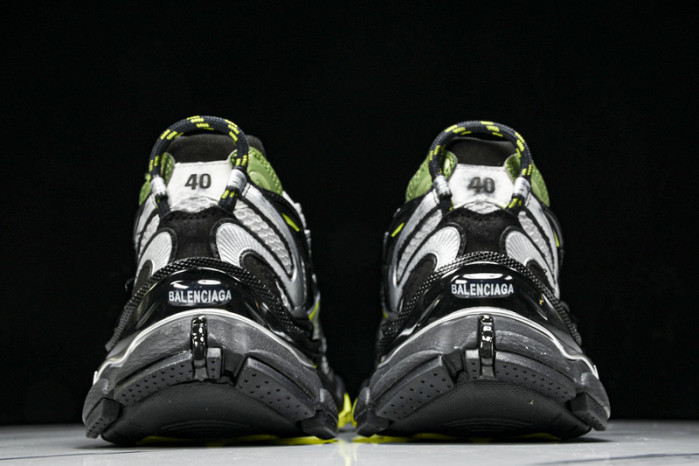 Ba*len*cia*ga track runner btt-205
