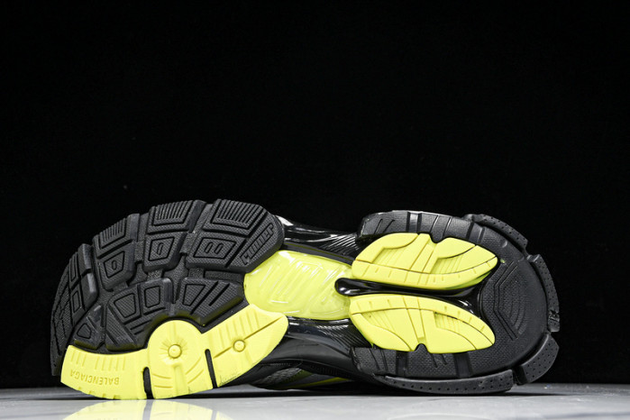 Ba*len*cia*ga track runner btt-205