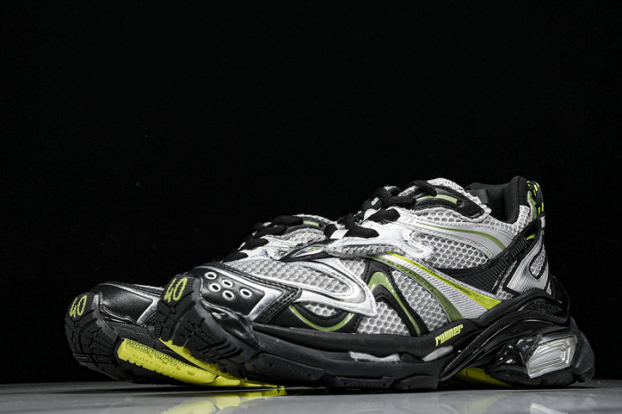 Ba*len*cia*ga track runner btt-205