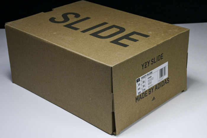 ye**ezy slide fz5896