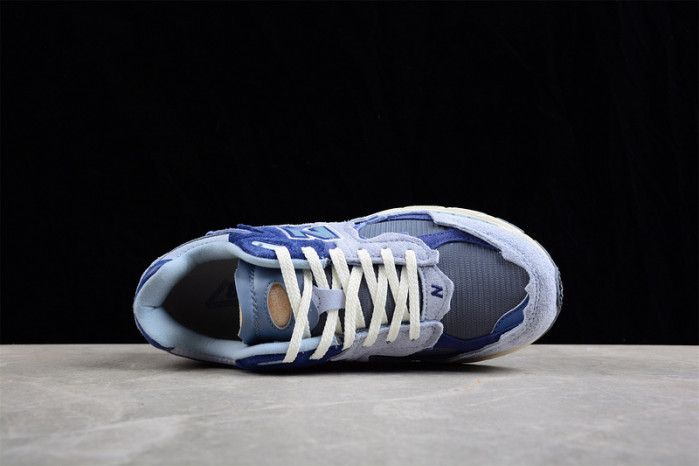 new balance nb-052