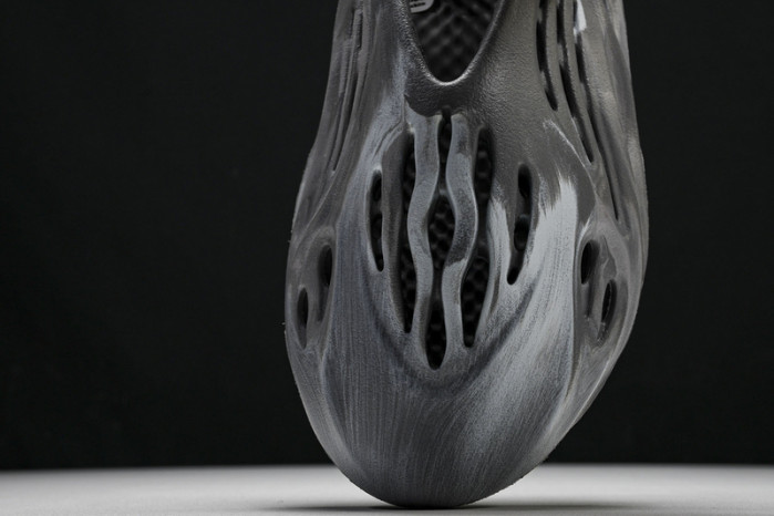 yee**zy slide ie4931