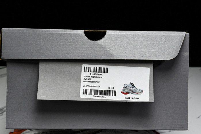 Ba*len*cia*ga track runner btt-193