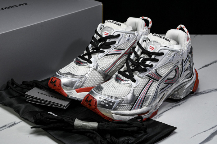 Ba*len*cia*ga track runner btt-193