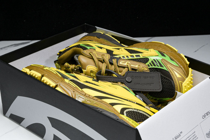 c/o sneakers co-007