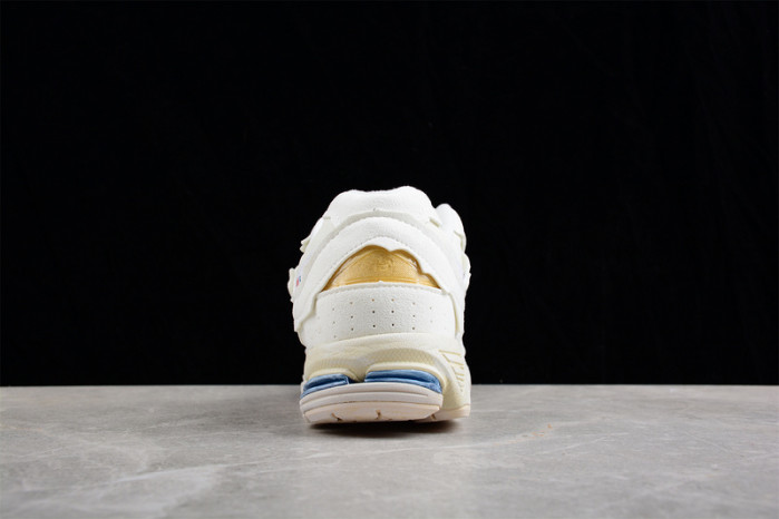 new balance nb-053