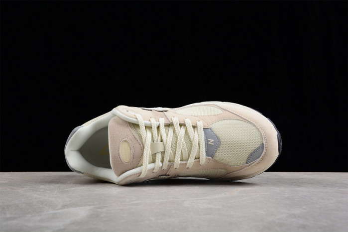 new balance nb-051