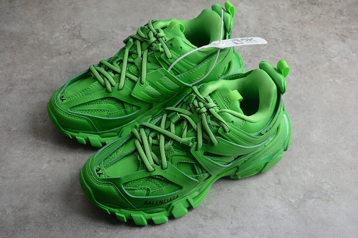 Ba*len*cia*ga track trainer