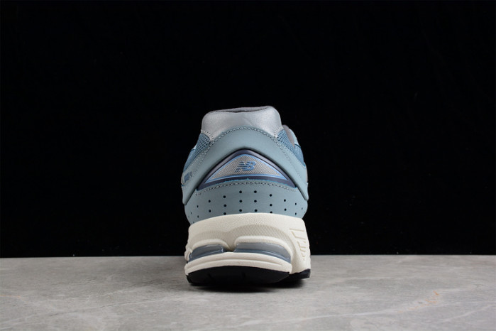 new balance nb-031