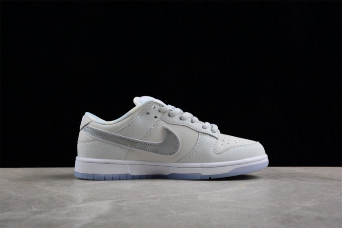 nike sb dunk low “white lobster” fd8776-100