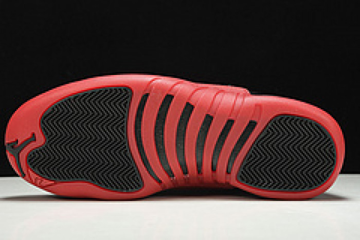 jordan 12 retro flu game (2016) 130690-002