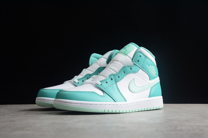 air jordan aj1 mid dv222-300